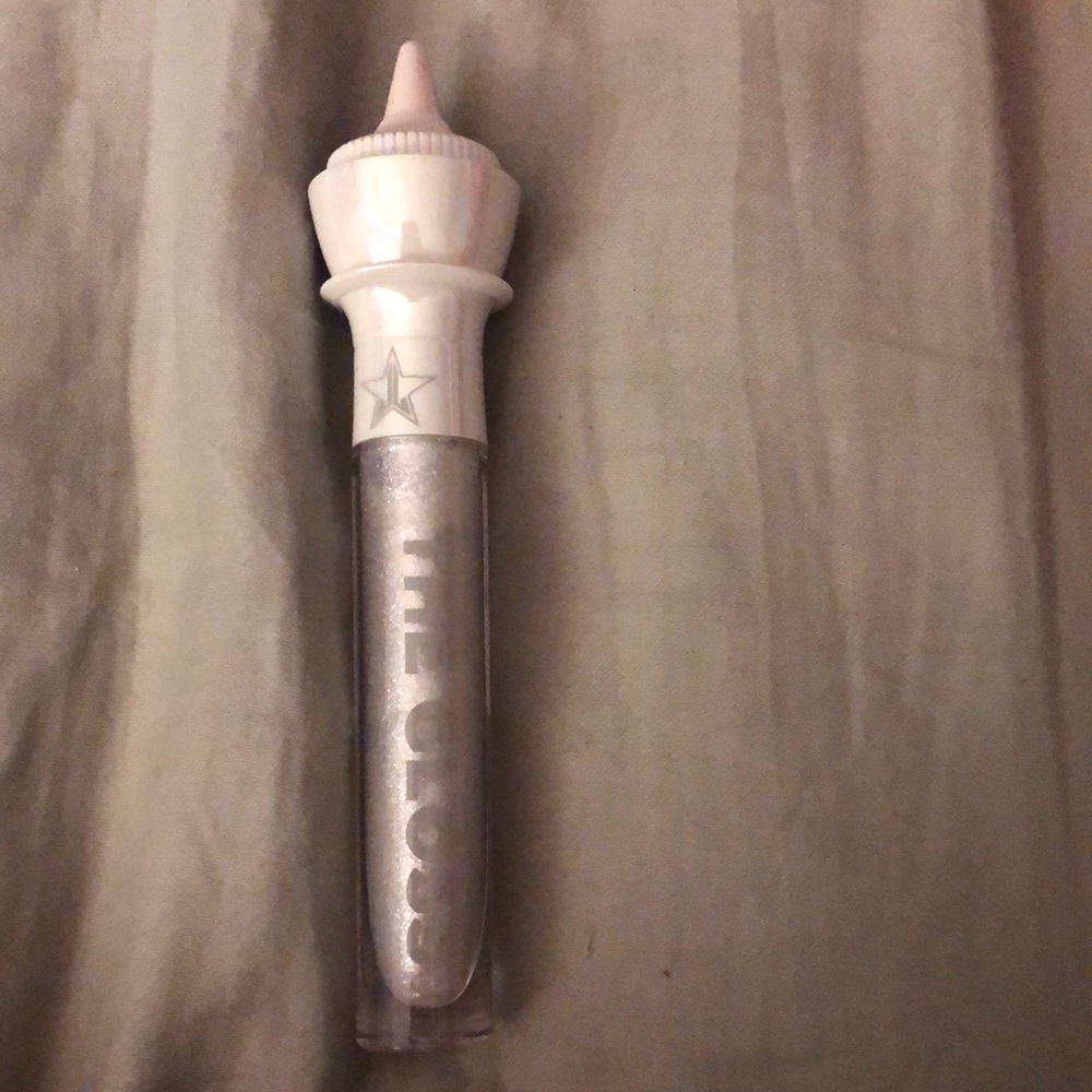 Jeffree Star gloss in Heavens Gate